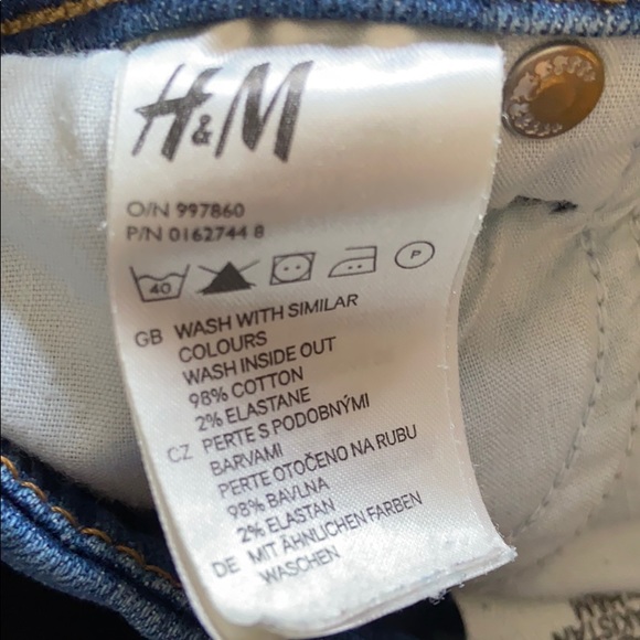 H&M High Rise Shorts - Picture 4 of 6